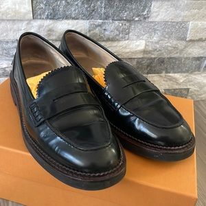 TOD’S Black Leather Traditional Loafers